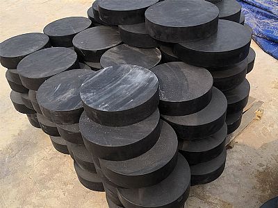 华容县板式橡胶支座由若干层橡胶片与薄钢板经加压硫化
